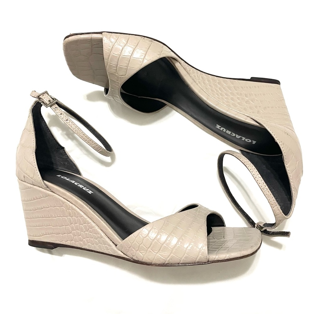 ANTHROPOLOGIE LOLA CRUZ Beige Croc Pattern Ankle Strap Low Wedge Heel Size 37